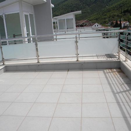 Apartment Vinograd Herceg Novi Exterior photo